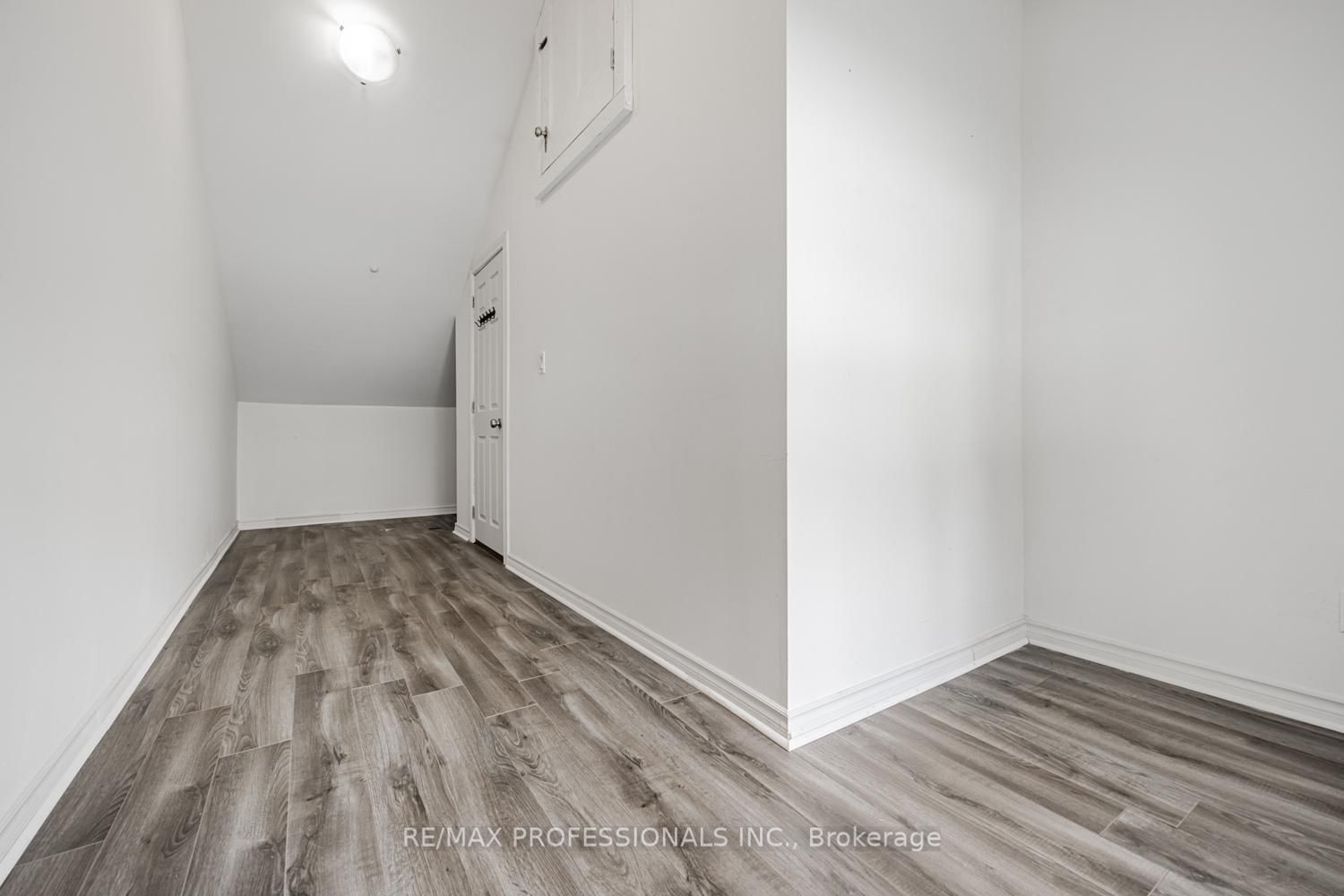 228 The Kingsway - Photo 21