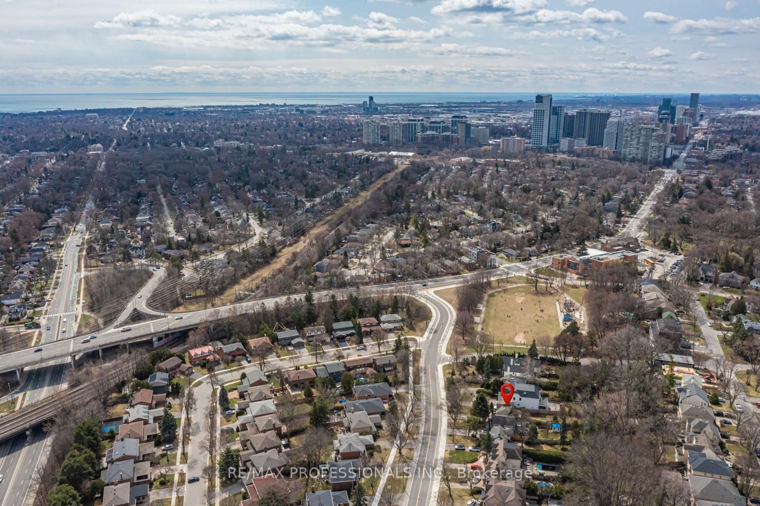 228 The Kingsway - Photo 39