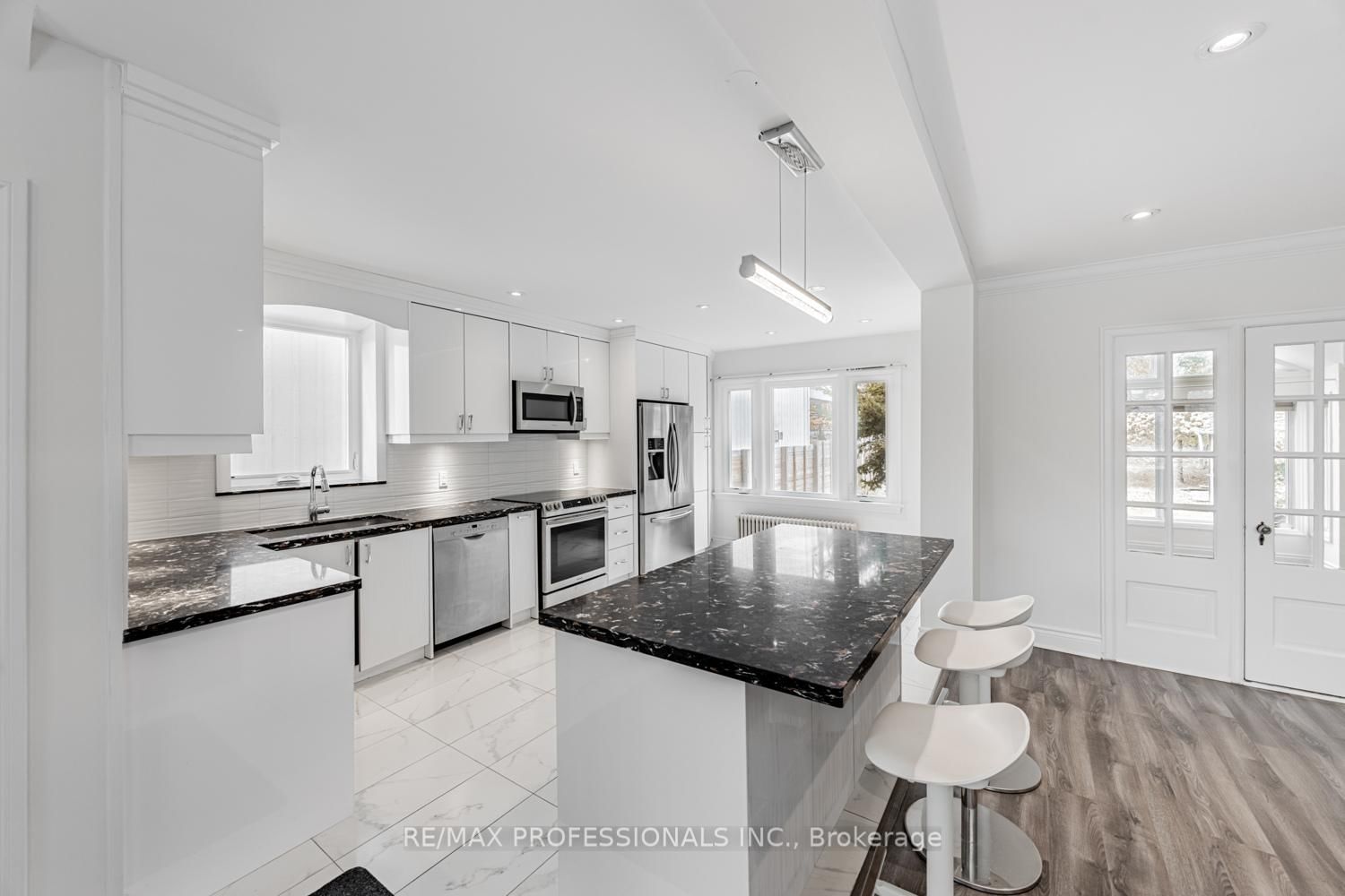 228 The Kingsway - Photo 5