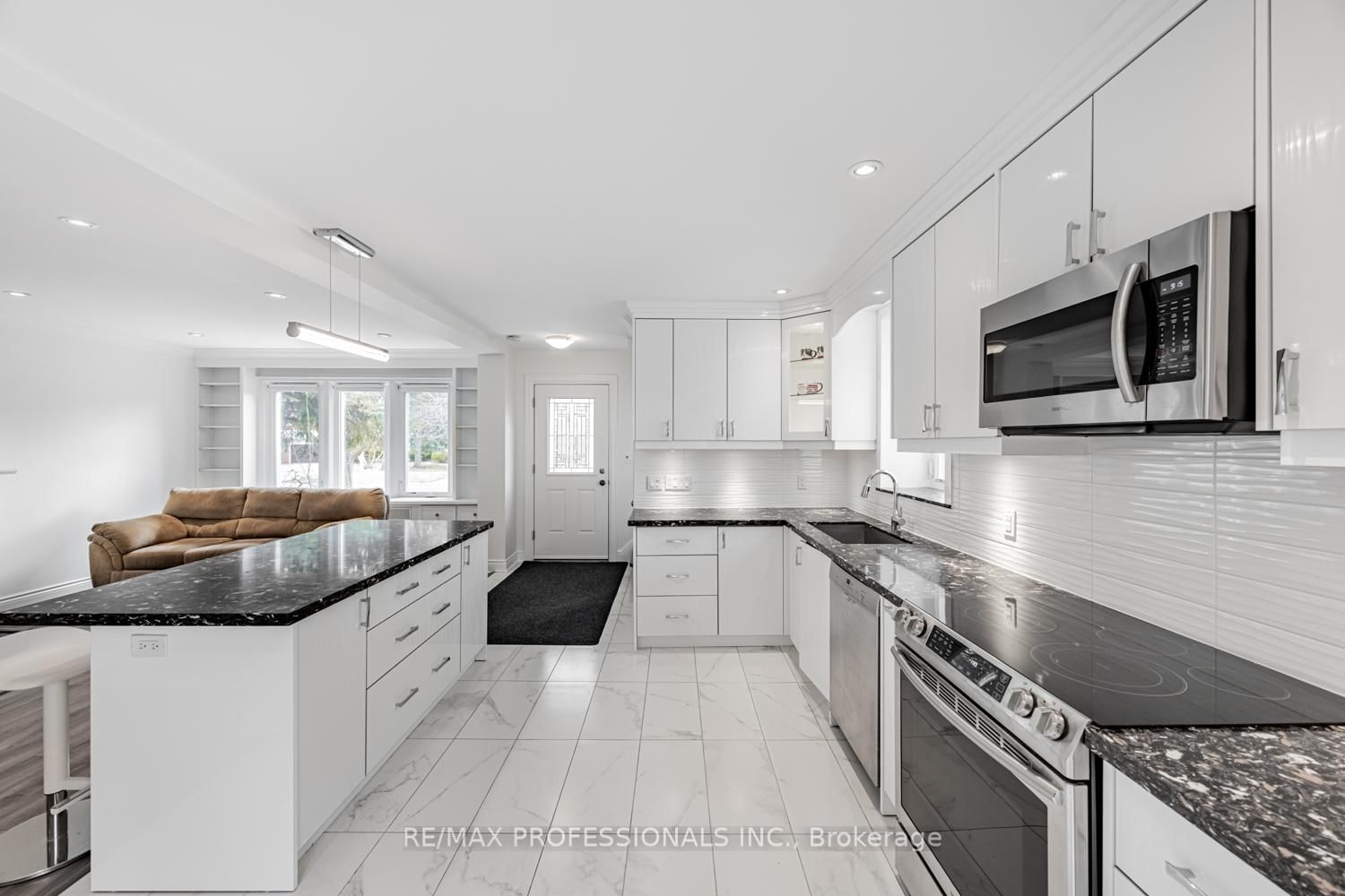 228 The Kingsway - Photo 9