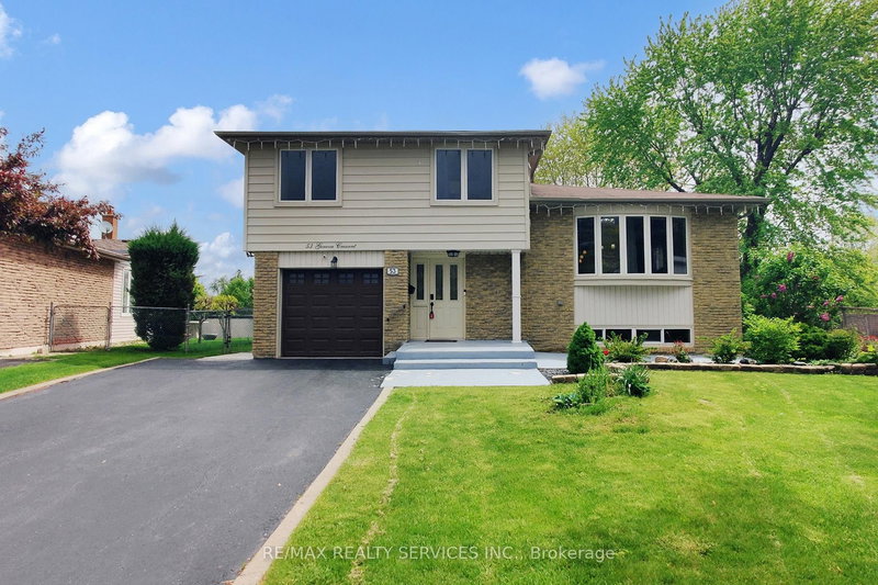 53 Geneva Cres, Brampton, Ontario