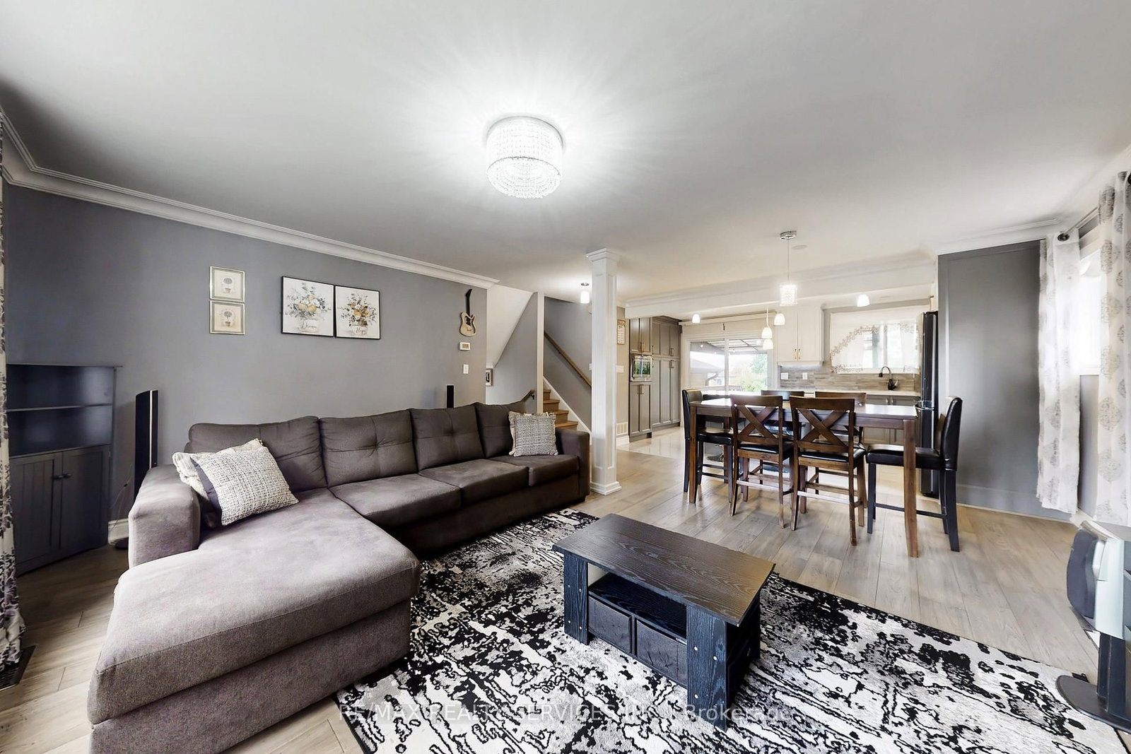 Detached House for sale at 53 Geneva Crescent, Brampton, Ontario, L6S 1K7 - Northgate - MLS: W13018422