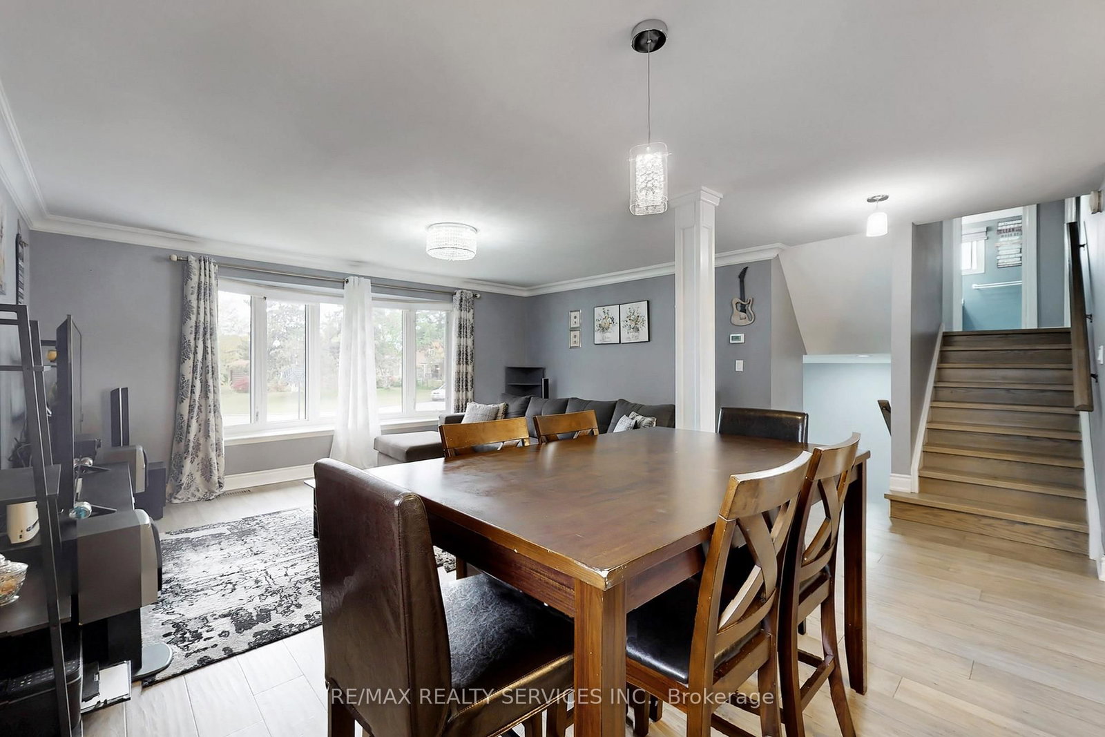 Detached House for sale at 53 Geneva Crescent, Brampton, Ontario, L6S 1K7 - Northgate - MLS: W13018422