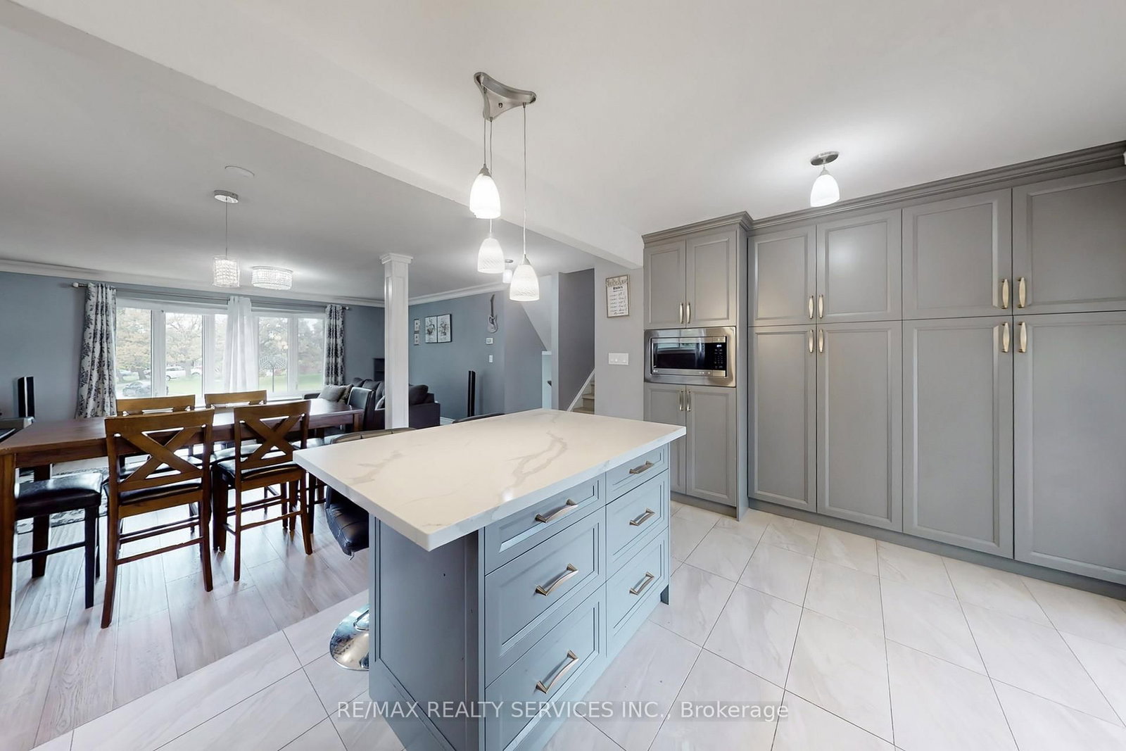 Detached House for sale at 53 Geneva Crescent, Brampton, Ontario, L6S 1K7 - Northgate - MLS: W13018422