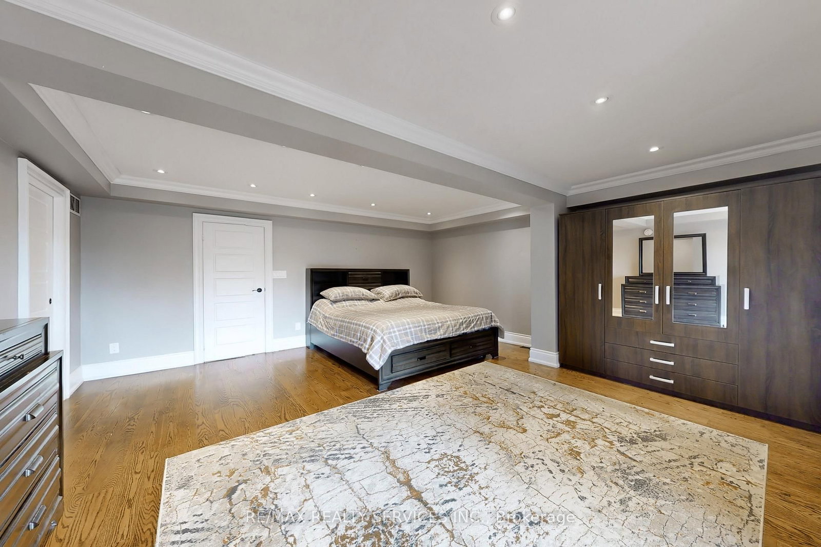 Detached House for sale at 53 Geneva Crescent, Brampton, Ontario, L6S 1K7 - Northgate - MLS: W13018422