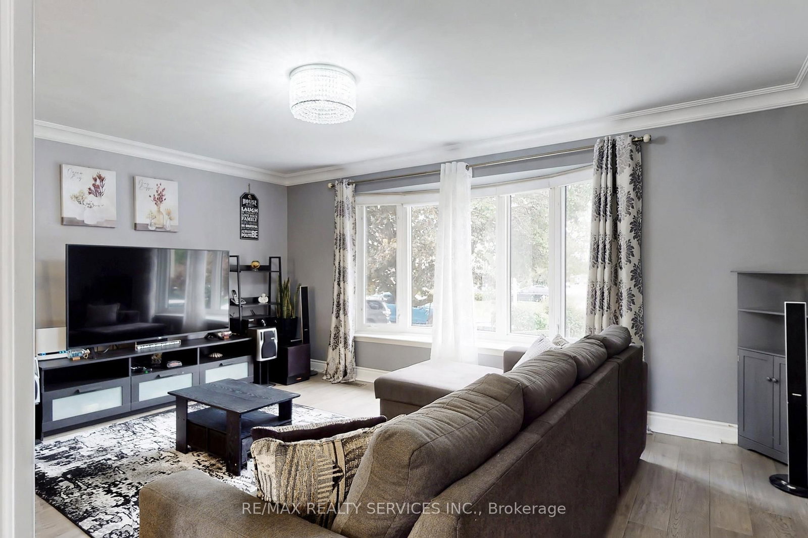 Detached House for sale at 53 Geneva Crescent, Brampton, Ontario, L6S 1K7 - Northgate - MLS: W13018422