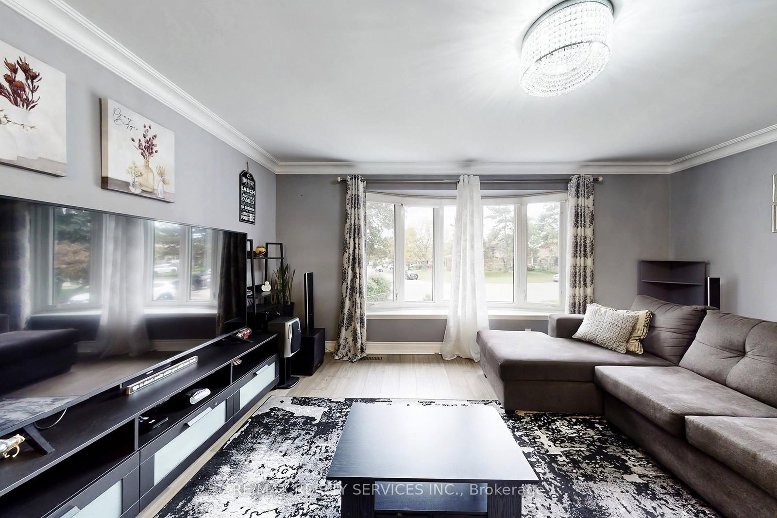 Detached House for sale at 53 Geneva Crescent, Brampton, Ontario, L6S 1K7 - Northgate - MLS: W13018422