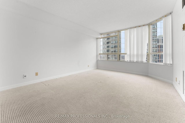 910 - 1 Aberfoyle Crescent