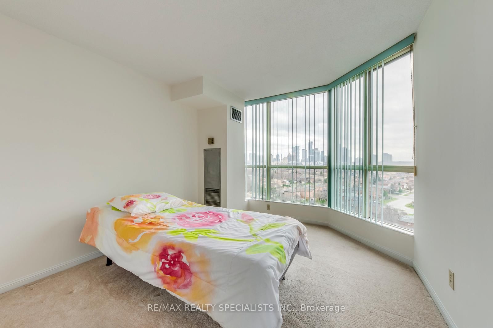 55 Kingsbridge Garden Circle • #1002 • Mississauga, ON photo 36