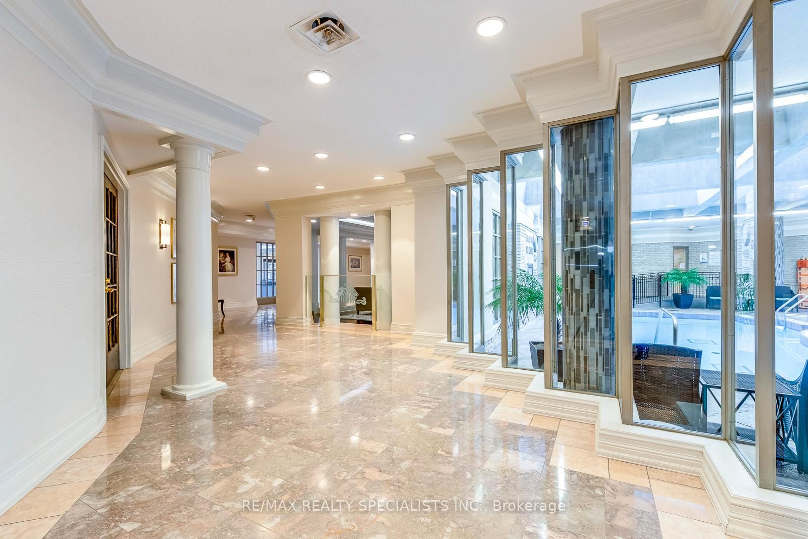 55 Kingsbridge Garden Circle • #1002 • Mississauga, ON photo 40