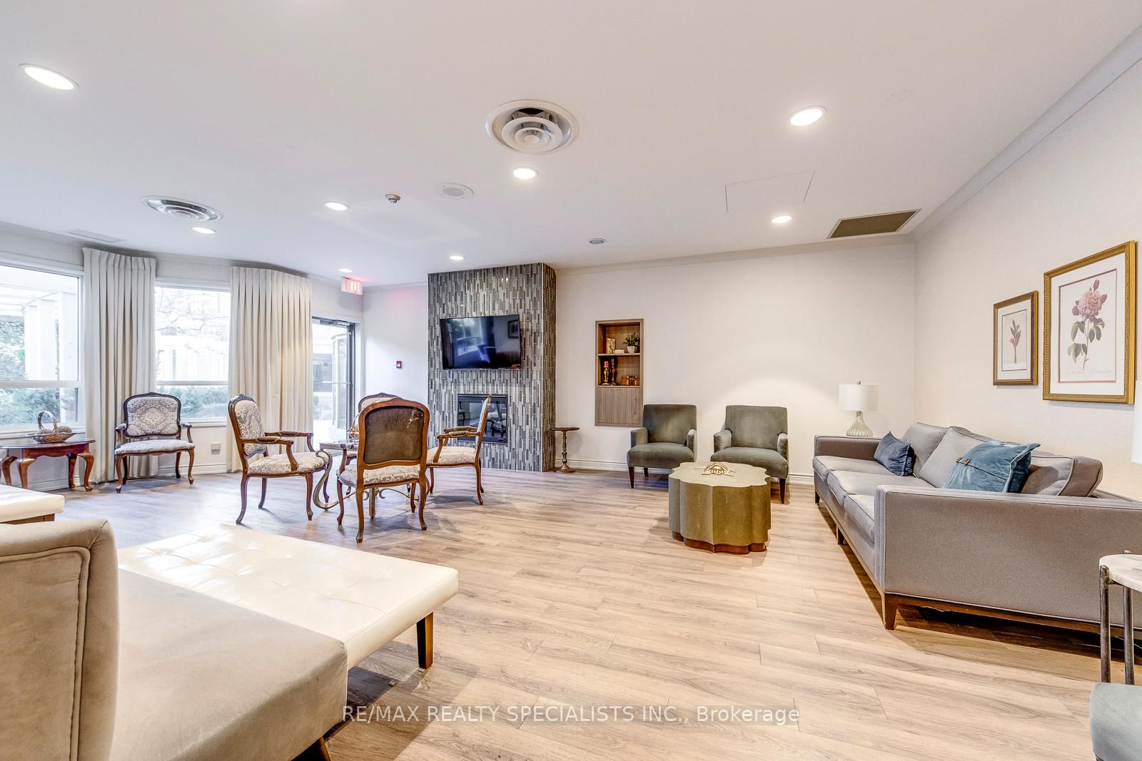 55 Kingsbridge Garden Circle • #1002 • Mississauga, ON photo 46