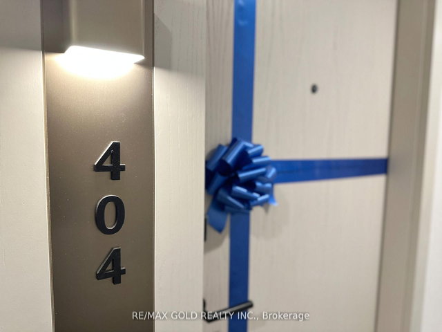 404 - 3006 William Cutmore Boulevard