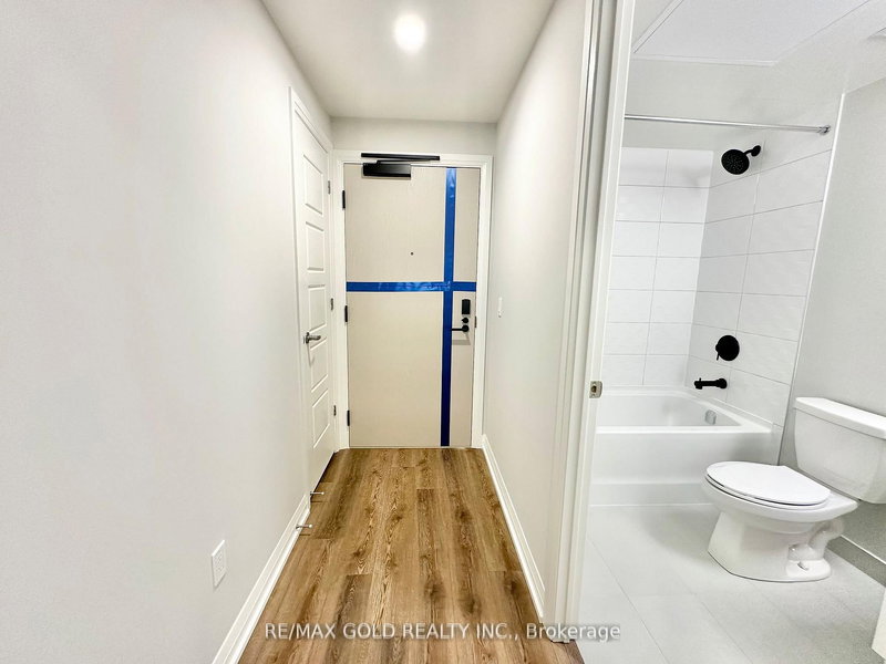 404 - 3006 William Cutmore Blvd, Oakville, L6H 8A4 | Image 3