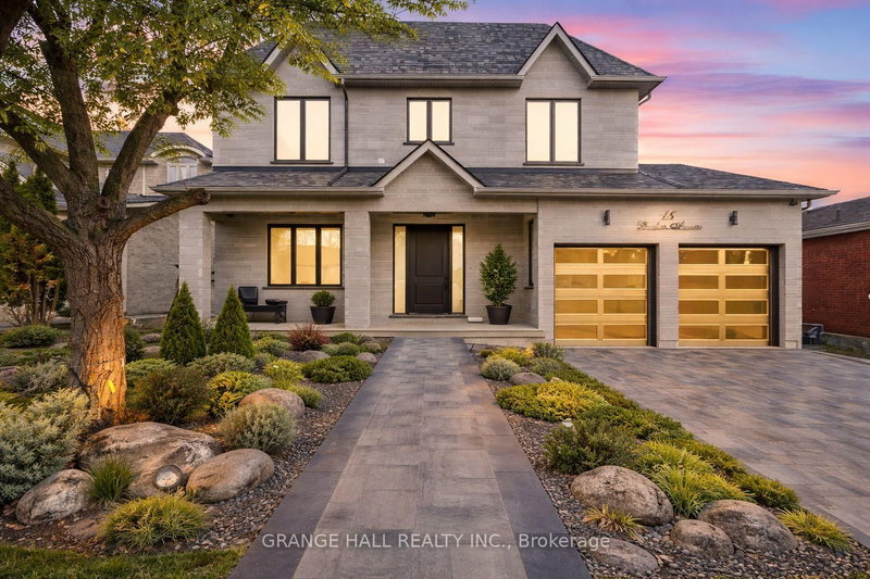 16 Barker Ave, Toronto, M4C 2N3 | Image 2