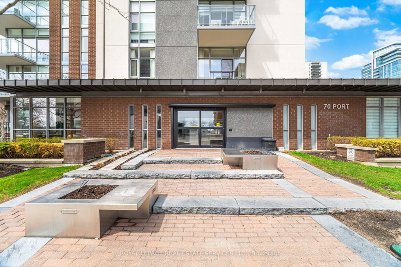 204 - 70 Port St E, Mississauga, L5G 1E8 | Image 2