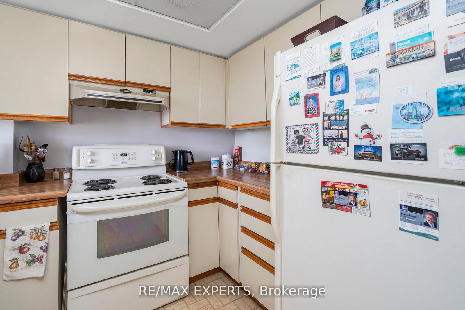 40 Richview Road, Unit 1103 - Photo 19