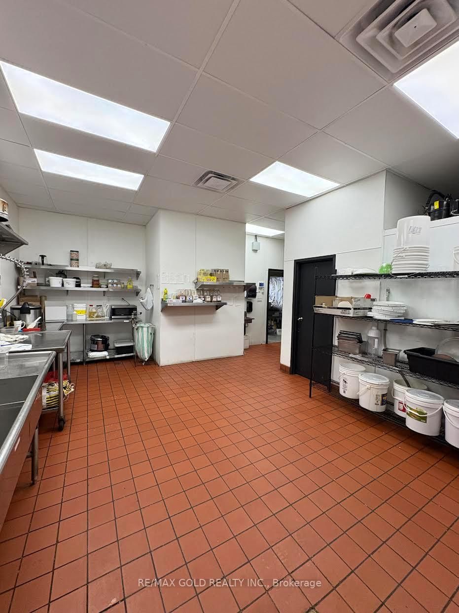 573 Rogers Road, Unit 4 - Photo 7