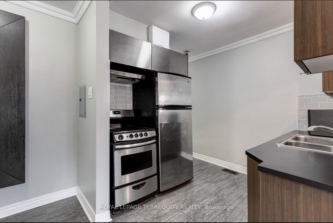 26A Scarlett Road, Unit Upper - Photo 2