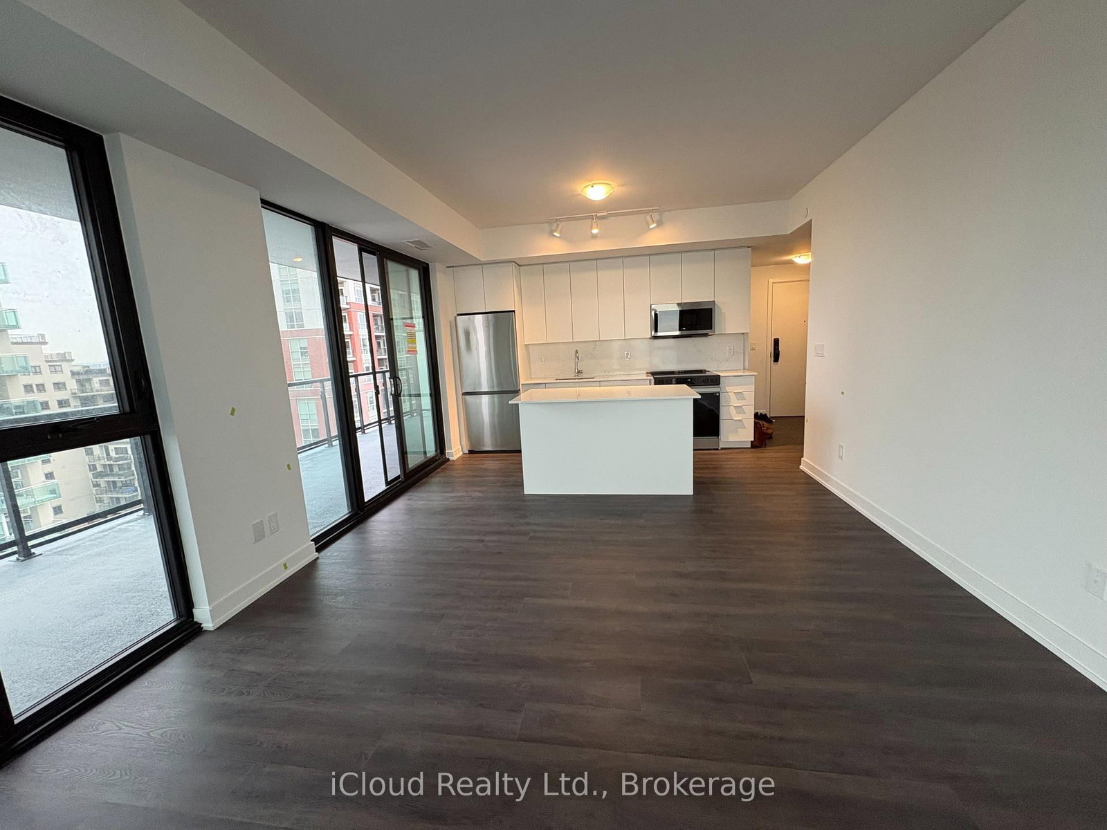2075 Lakeshore Road, Unit 908 - Photo 10
