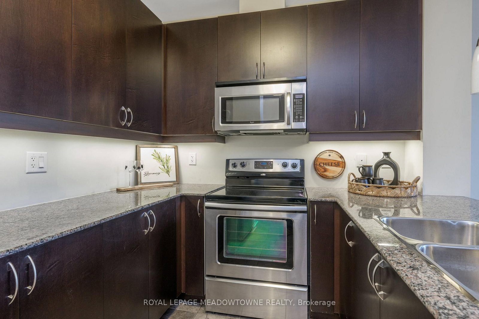 Condo for sale at 308-383 Main Street, Milton, Ontario, L9T 8K8 - Old Milton - MLS: W13019538