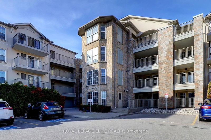 1480 Bishops Gate #111, Oakville, Ontario