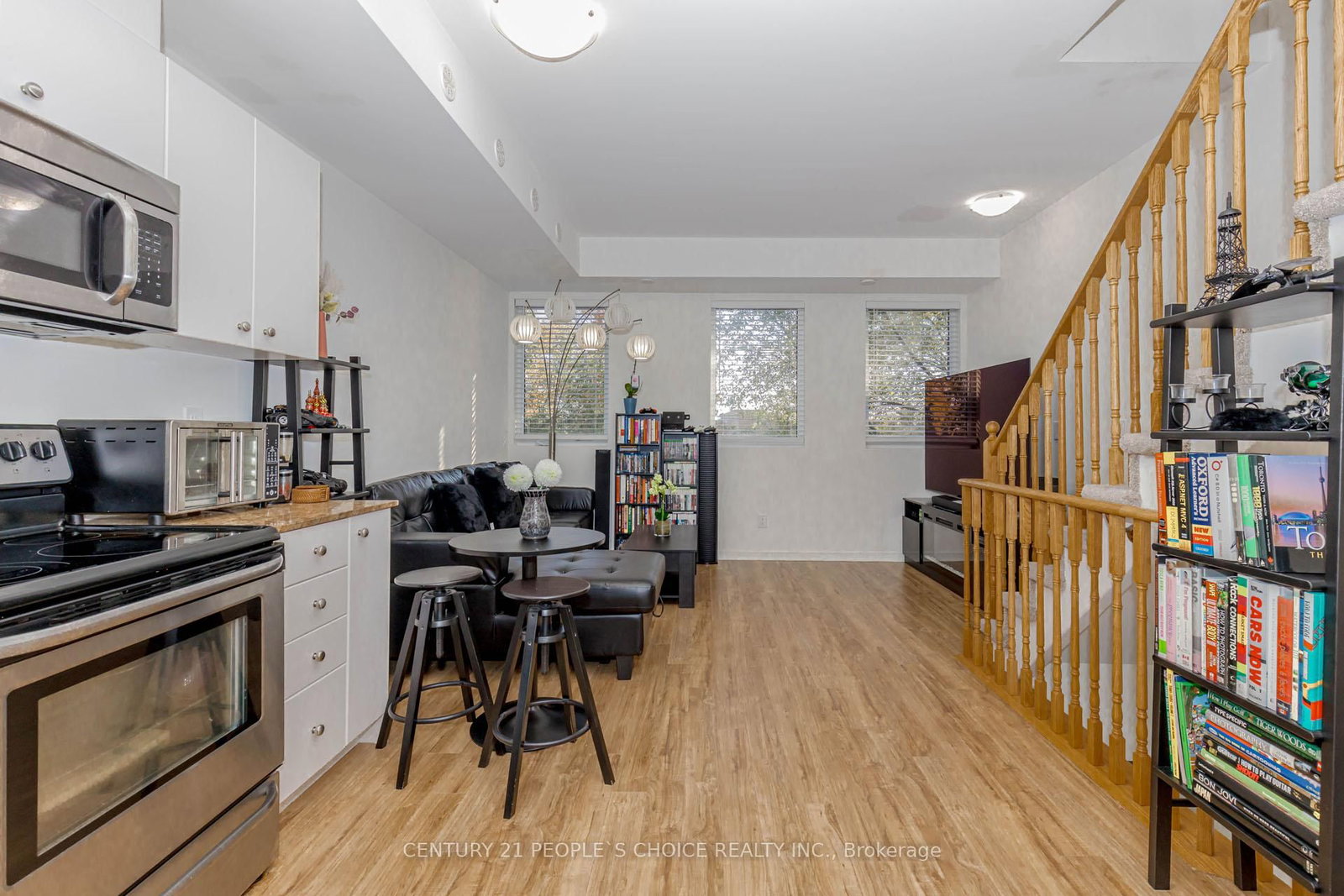 Listing Image 7