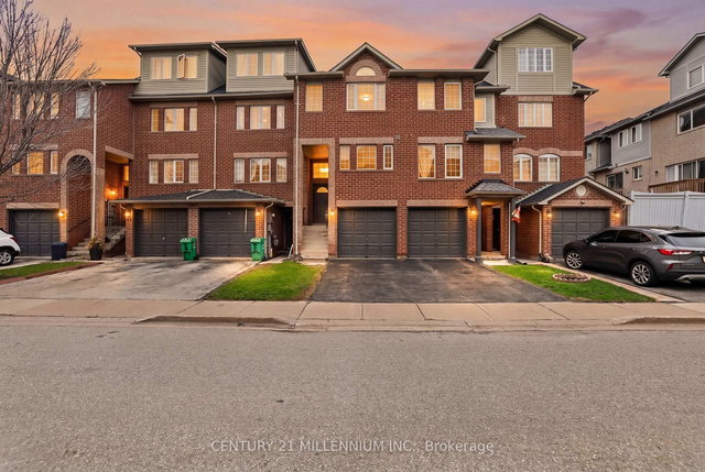 97 - 97 Spadina Road