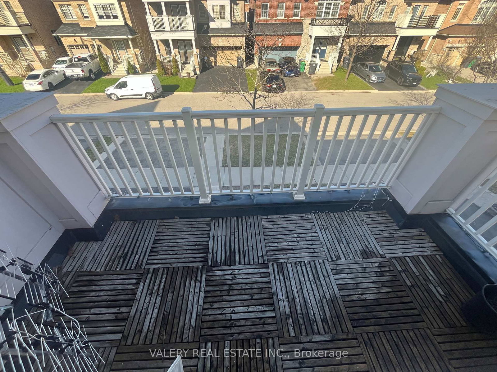 48 bellcrest Road, Unit 1 - Photo 3