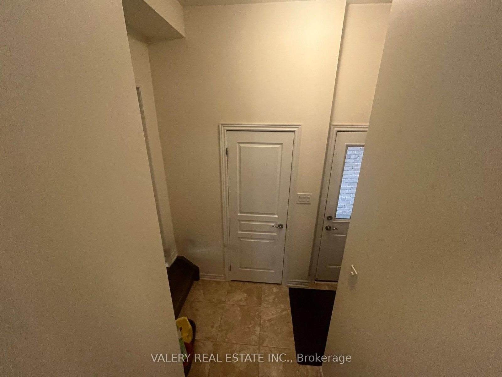 48 bellcrest Road, Unit 1 - Photo 8