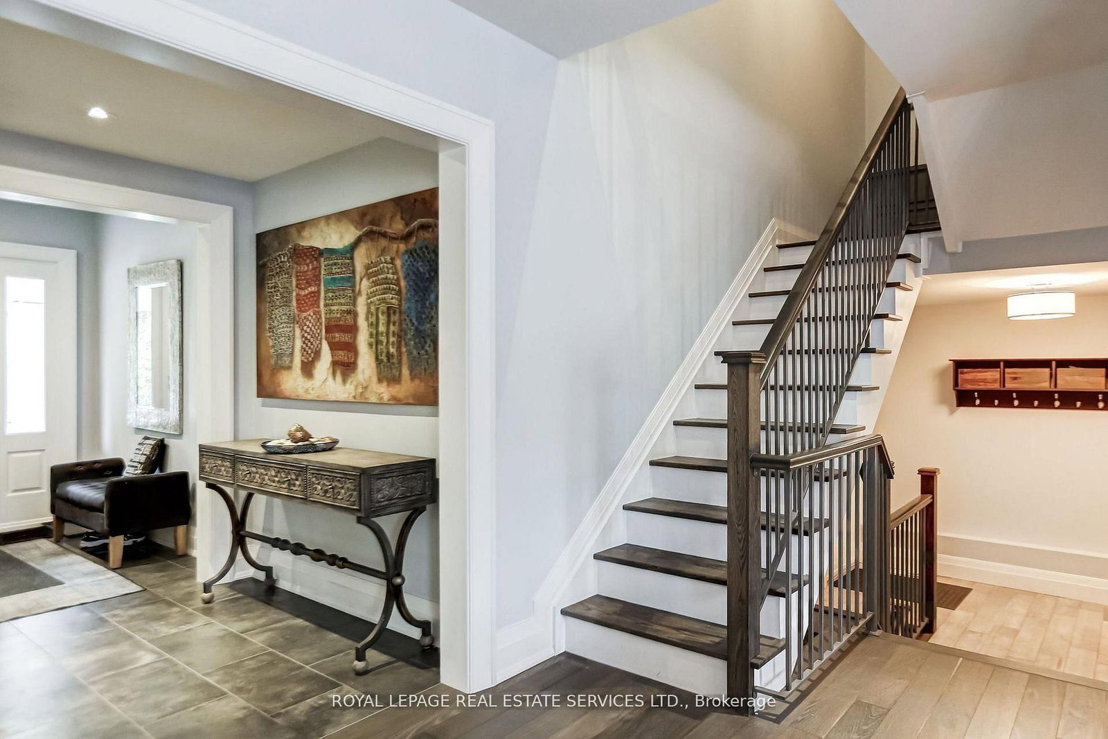 Detached House for sale at 34 Lambeth Road, Toronto, Ontario, M9A 2Y7 - Edenbridge-Humber Valley - MLS: W13019878