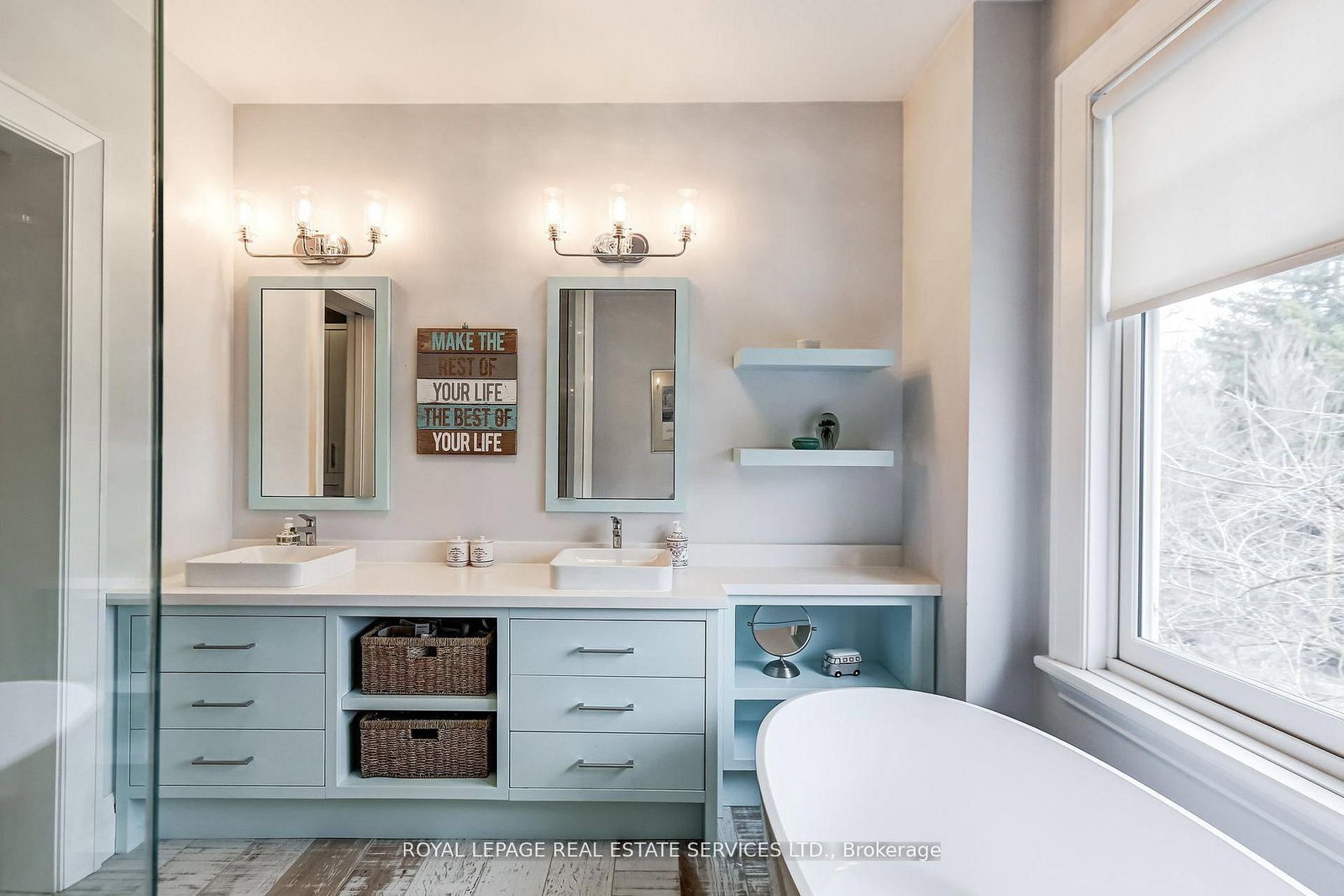 Detached House for sale at 34 Lambeth Road, Toronto, Ontario, M9A 2Y7 - Edenbridge-Humber Valley - MLS: W13019878