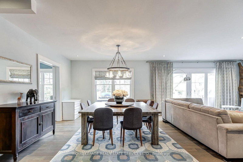 34 Lambeth Rd, Toronto, M9A 2Y7 | Image 3