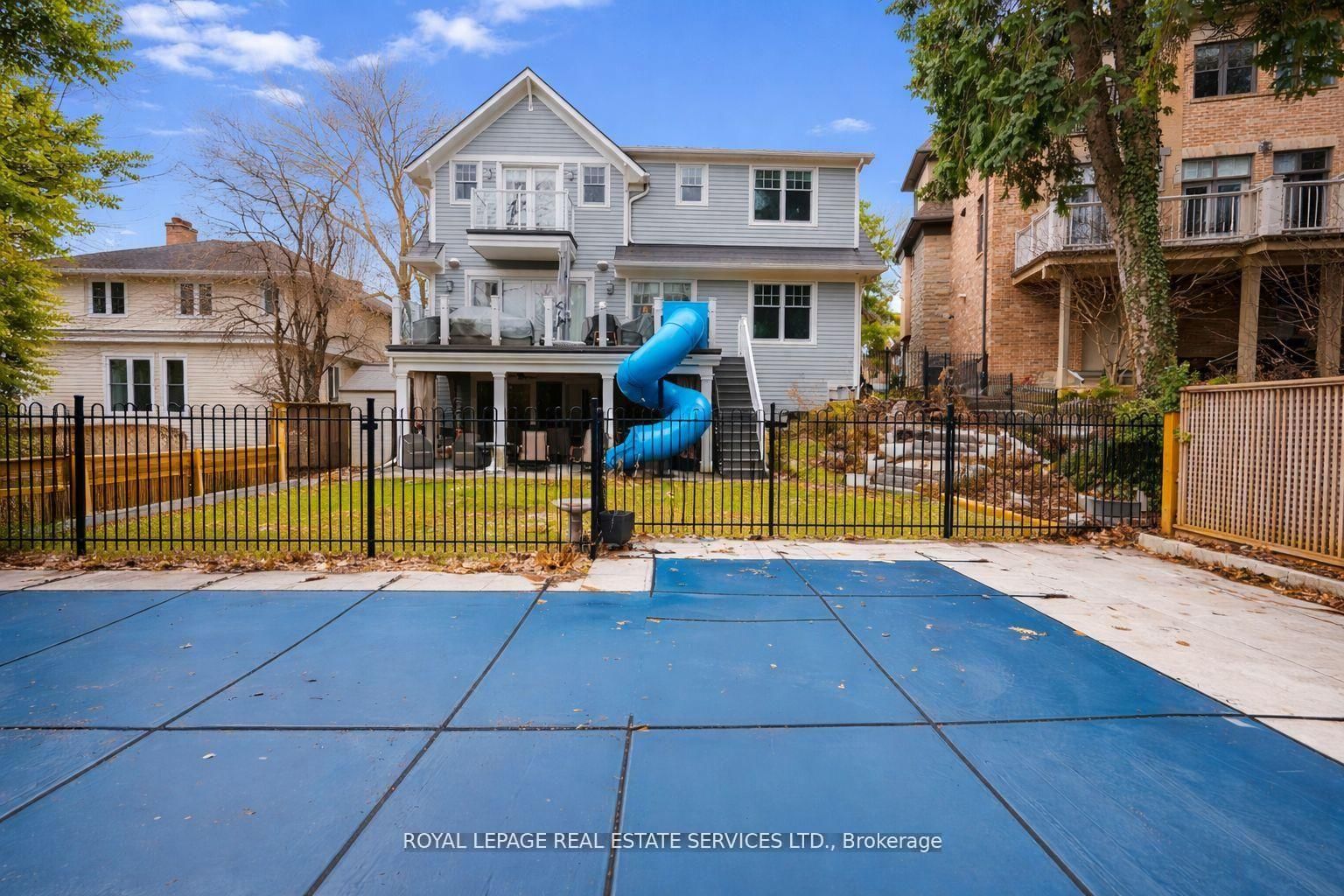 Detached House for sale at 34 Lambeth Road, Toronto, Ontario, M9A 2Y7 - Edenbridge-Humber Valley - MLS: W13019878