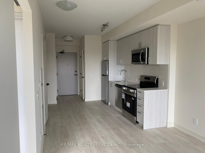 805B - 8020 Derry Cross W, Milton, L9T 8A7 | Image 2