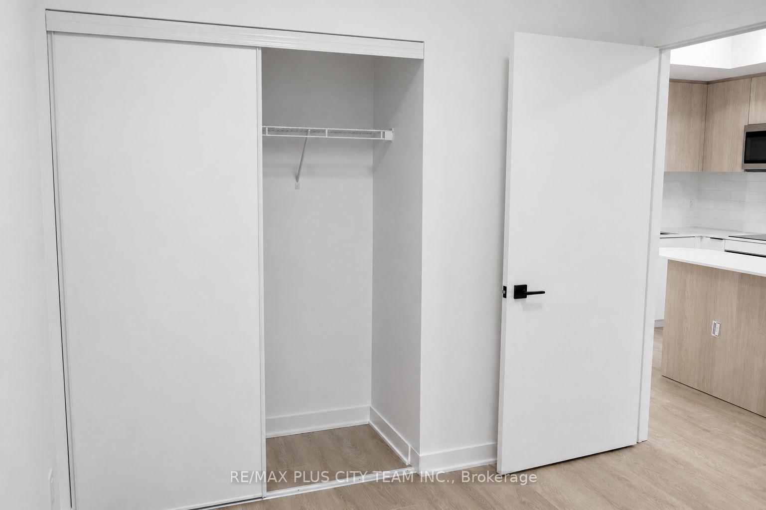 1185 Dupont Street, Unit 913 - Photo 8