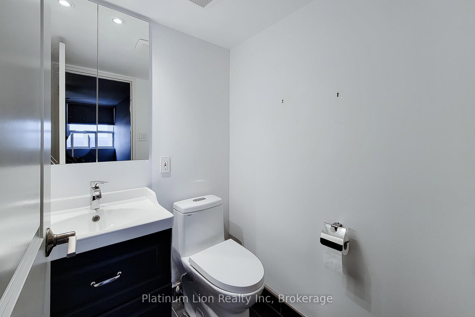 700 Dynes Road, Unit 712 - Photo 29