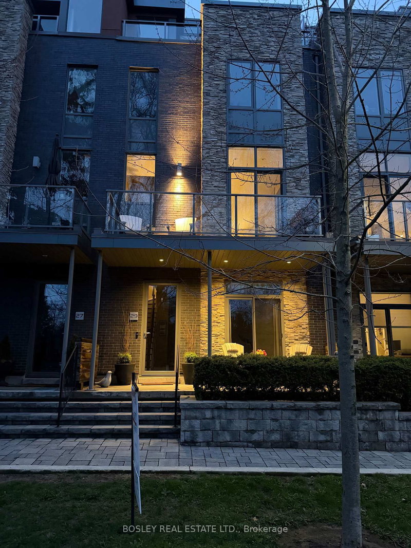 29 Godfrey's Lane, Mississauga, L5H 2T1 | Image 2