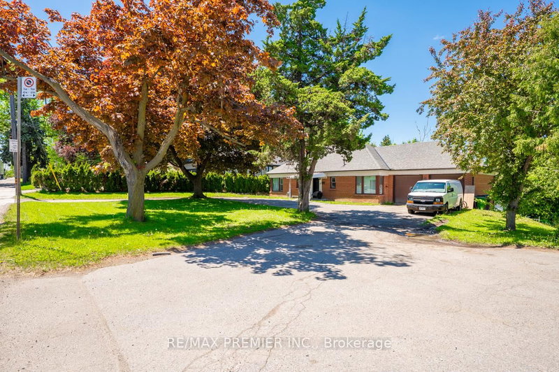 2934 Weston Rd, Toronto, M9M 2S7 | Image 2