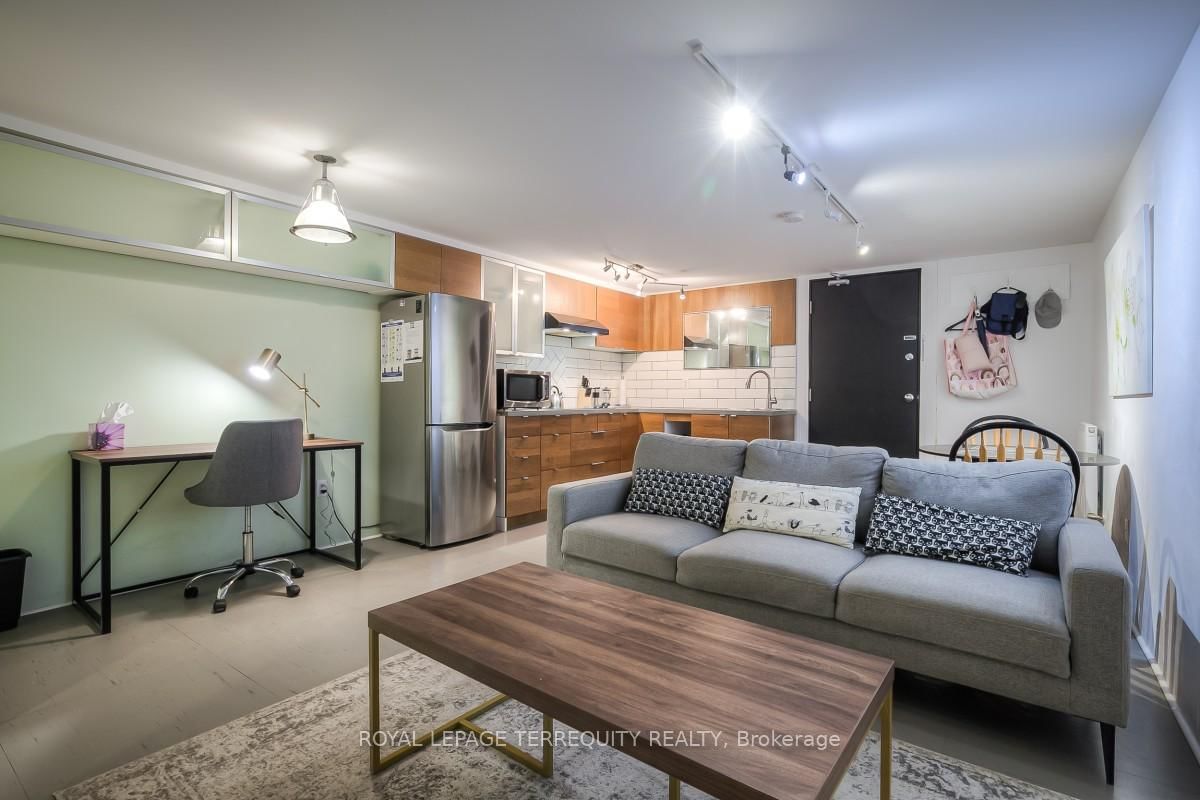 26A Scarlett Road, Unit BSMT - Photo 7