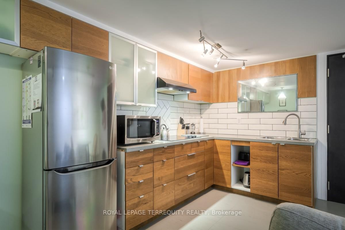 26A Scarlett Road, Unit BSMT - Photo 8