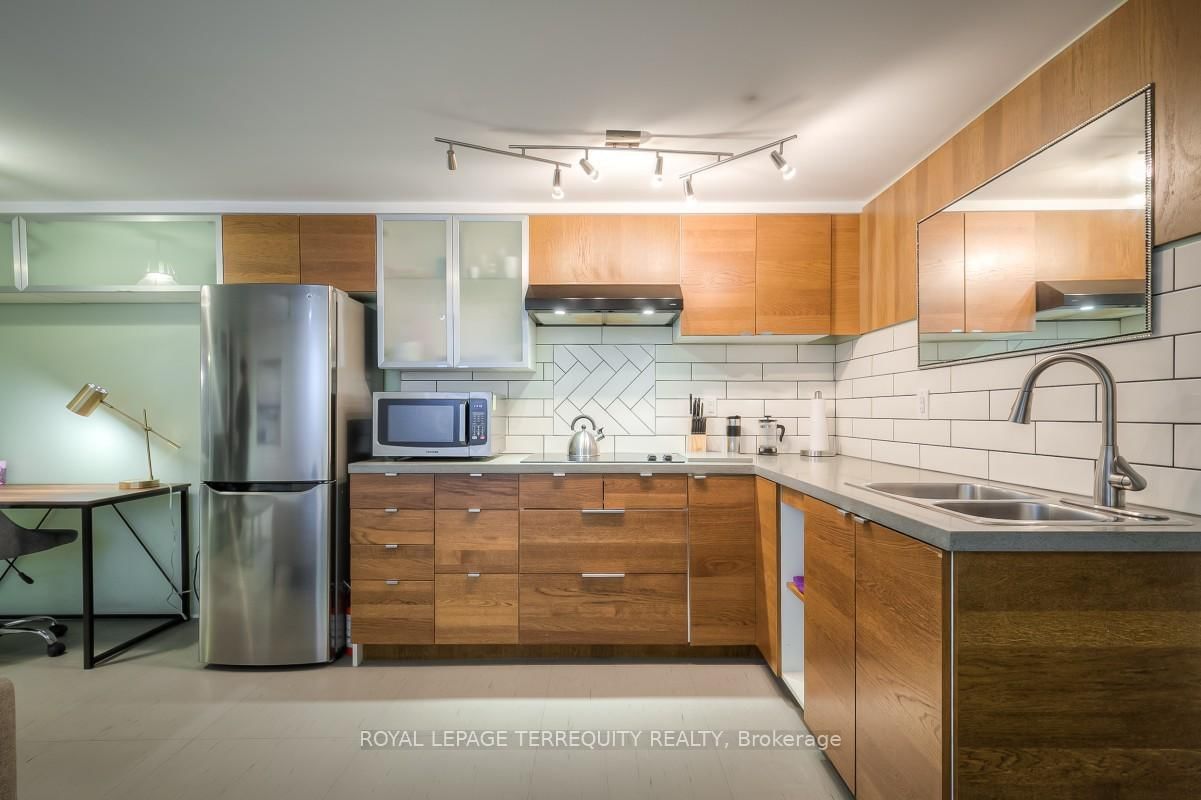 26A Scarlett Road, Unit BSMT - Photo 9