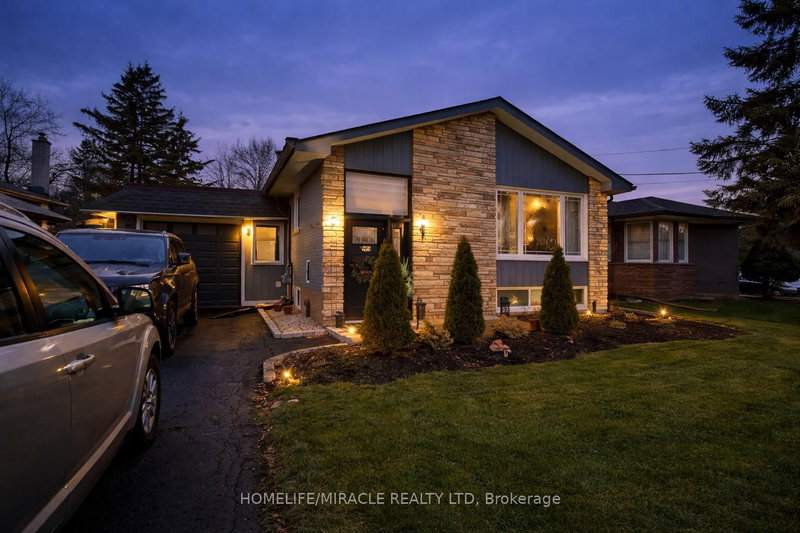 403 Delrex Blvd, Halton Hills, L7G 4H8 | Image 2