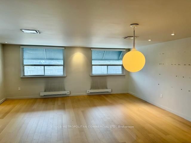 897 Kipling Ave, Toronto, M8Z 5H3 | Image 3