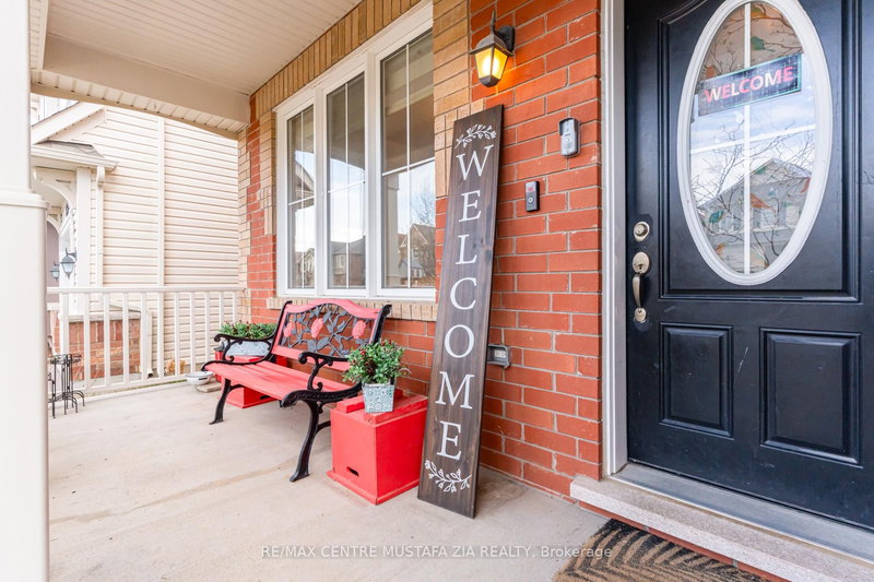 321 Gleave Terr, Milton, L9T 8P1 | Image 2