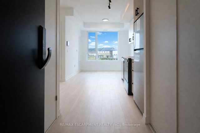 202 - 4878 Powers Common