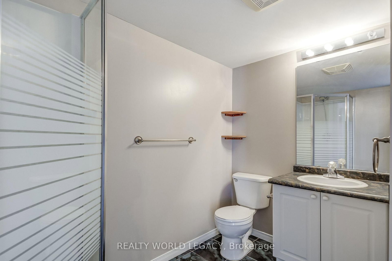 216 W Plains Road • #306E • Burlington, ON photo 13