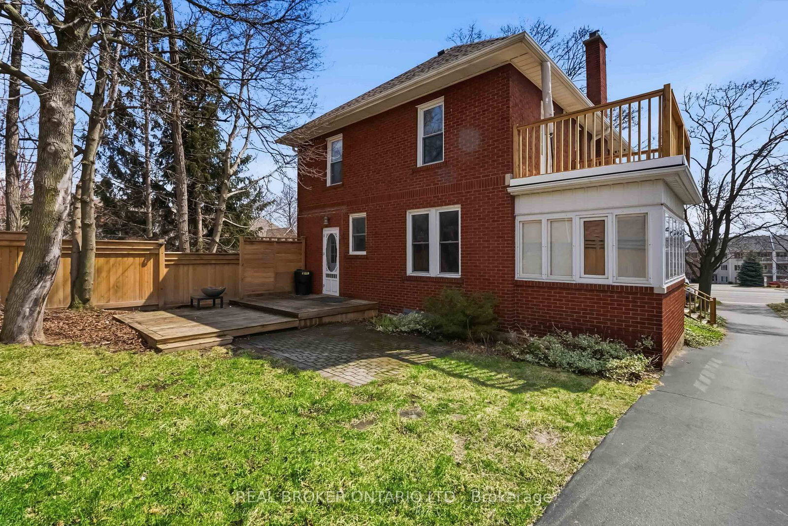 295 Plains Road W, Unit Main Level - Photo 13