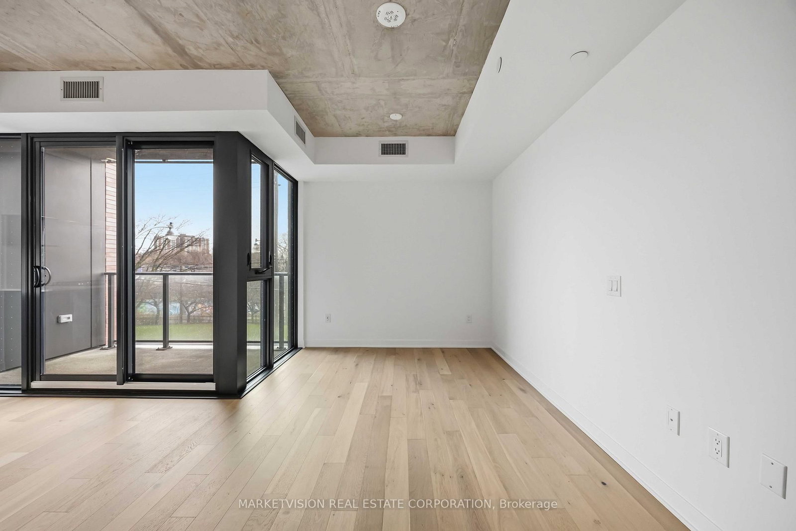 2625 Dundas Street W, Unit 308 - Photo 4