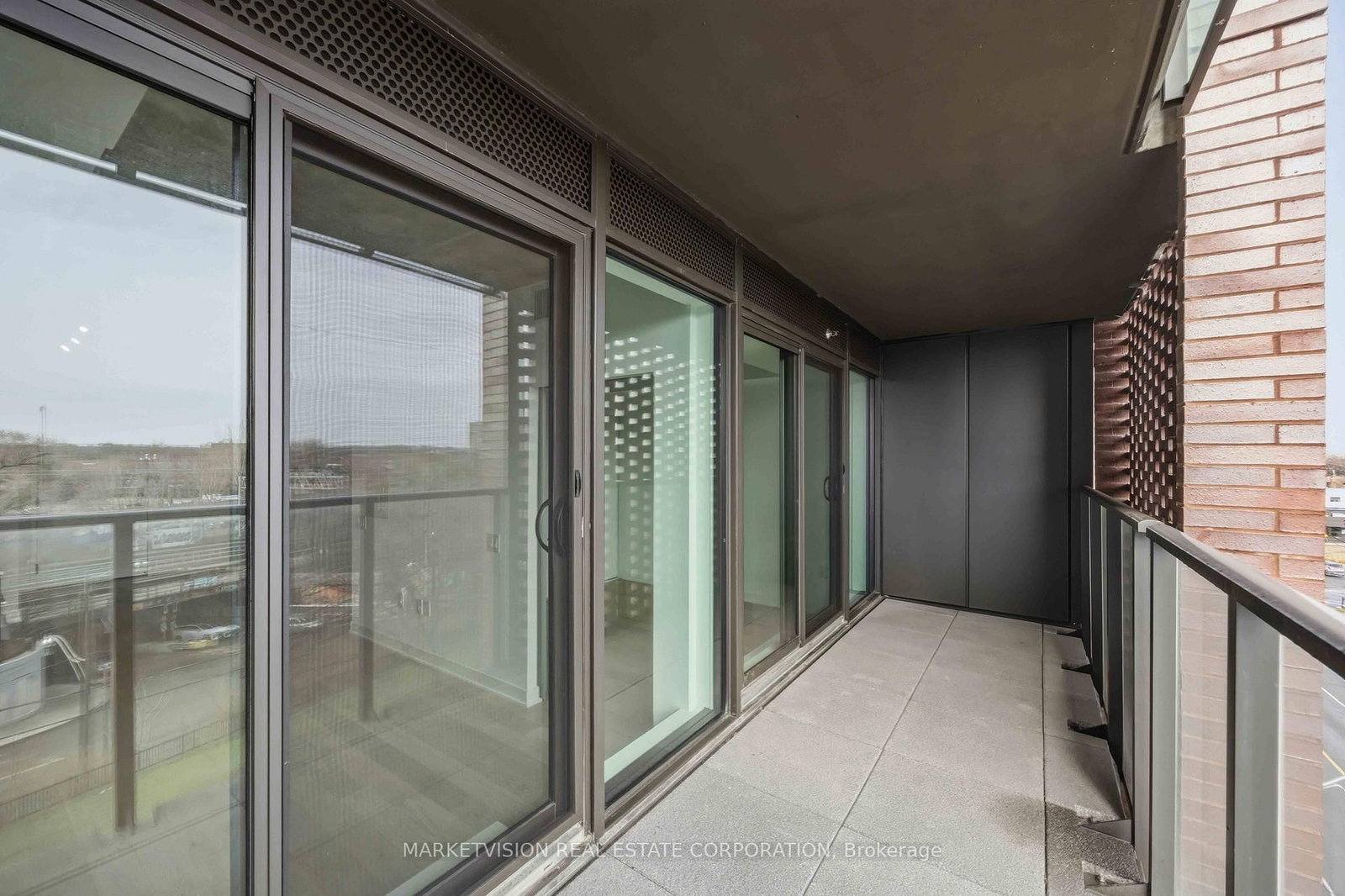 2625 Dundas Street W, Unit 509 - Photo 13