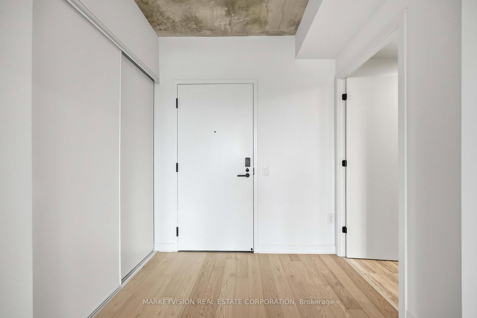 2625 Dundas Street W, Unit 509 - Photo 14